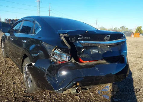 2013 Nissan Altima 2.5 S z USA, uszkodzony, nr VIN 1N4AL3AP2DC121048